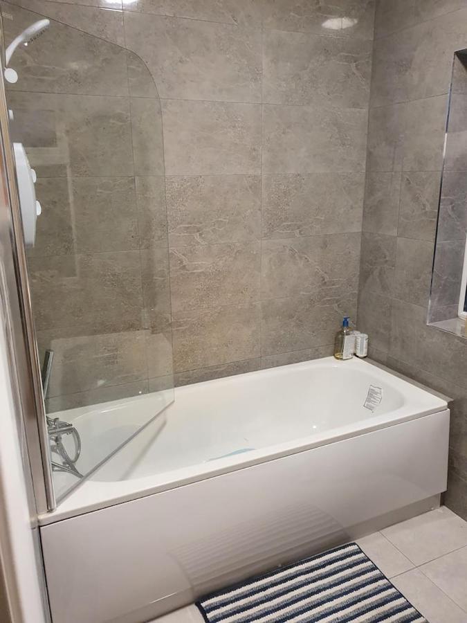 קיליבגס Private 3 Bedroom House Ideal For Family & Friends מראה חיצוני תמונה